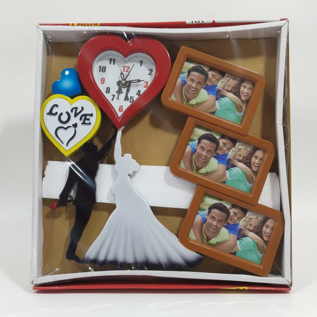 LOVE IN PARIS CLOCK  COLLARGE